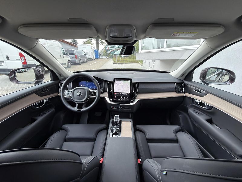 Volvo XC90 B5 AWD PLUS BRIGHT // +kola  - fotka 21 z 51