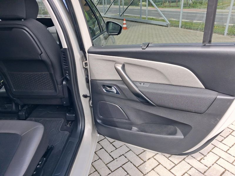 Citroën Grand C4 SpaceTourer (2019) MAX VÝBAVA PO VELKÉM SERVISE - fotka 24 z 55