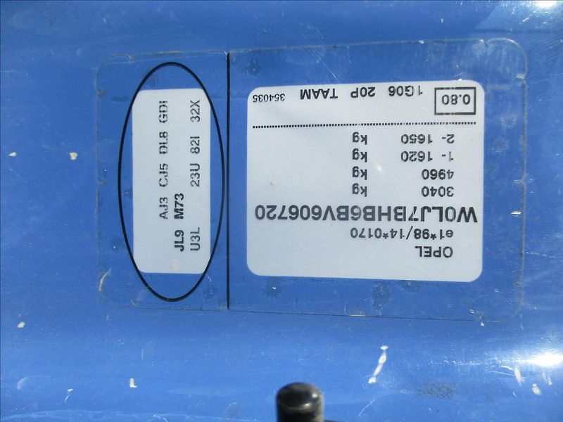 Opel Vivaro 2,0 CDTI L2H1 bez koroze 9míst - fotka 22 z 29