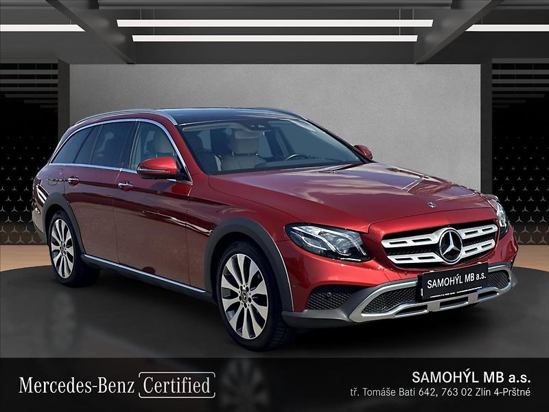 Mercedes-Benz Třídy E E 220d 4MATIC ALL TERRAIN - fotka 7 z 14