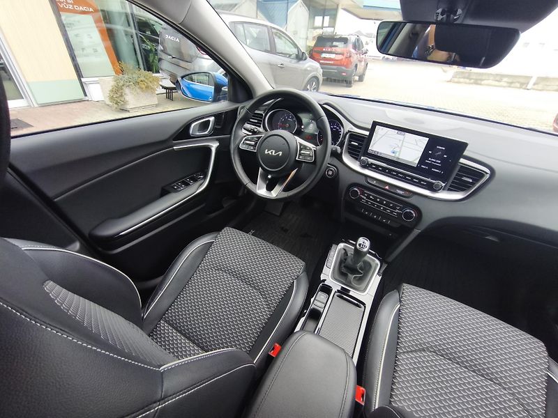 Kia XCeed 2025 1.5 T-GDi TOP MY25 - fotka 7 z 34