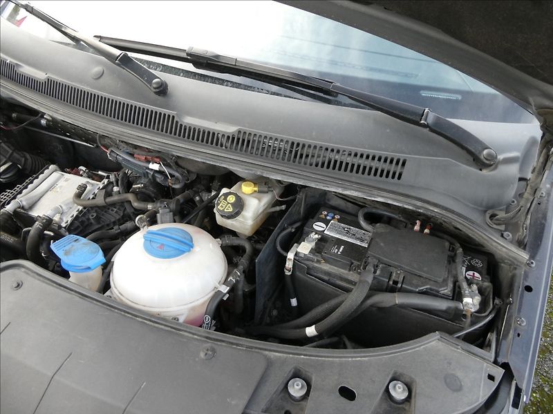Volkswagen Multivan 2,0 TDi110kW 1.majitel,DSG,4x4 - fotka 42 z 44