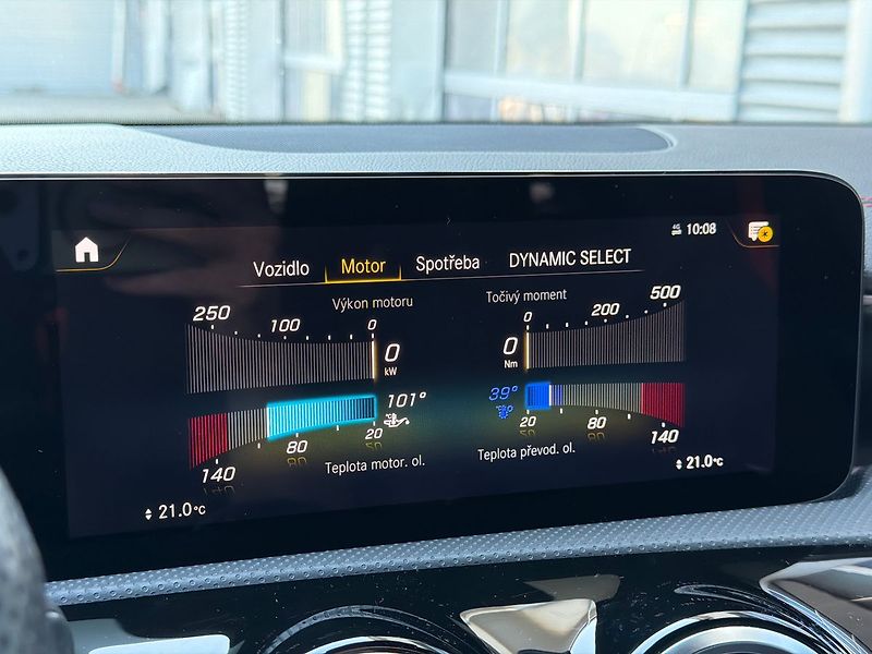 Mercedes-Benz CLA 35 AMG 4MATIC Premium - fotka 39 z 40
