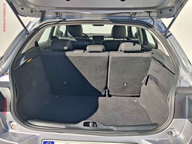 Citroën C4 Cactus (2018) 1.5 HDi, AC, tempo, park - fotka 7 z 19