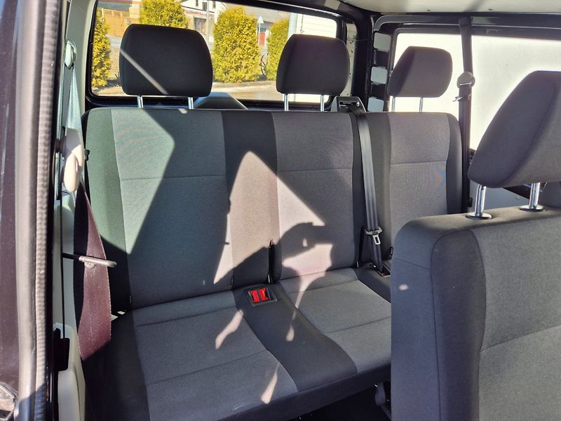 Volkswagen Transporter (2016) 2.0TDI Long,9míst, Závěs - fotka 17 z 36