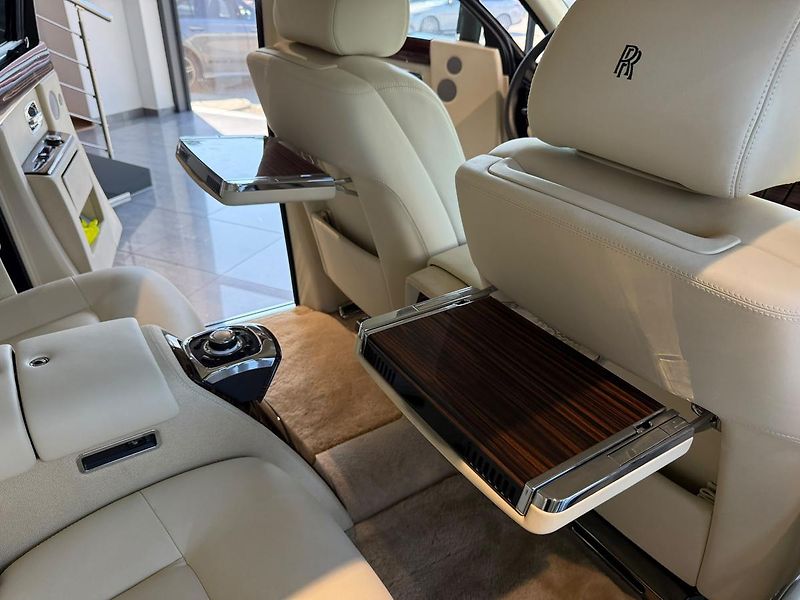 Rolls-Royce Phantom - fotka 27 z 31