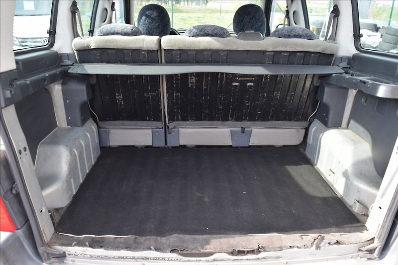 Citroën Berlingo 1,6 16V 80KW NOVÉ SVÍČKY - fotka 13 z 34