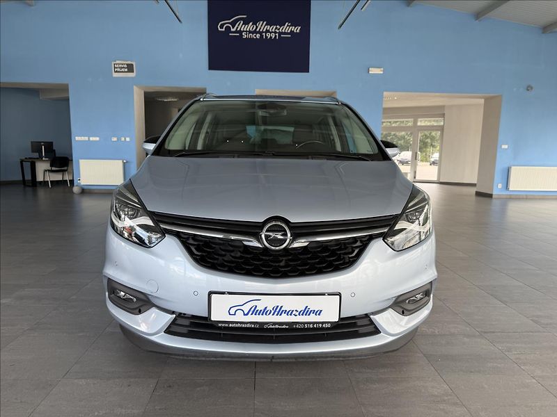 Opel Zafira 1,4   103kW,SERVISKA,2.MAJ,7MÍ - fotka 2 z 26