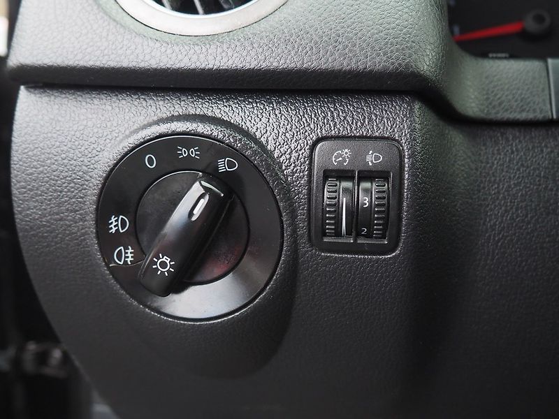 Volkswagen Tiguan (2008) 2.0 TDI, 125kW, 4Motion - fotka 19 z 31