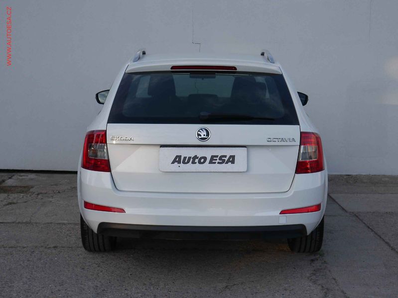 Škoda Octavia (2014) 1.6 TDi, AC - fotka 5 z 16