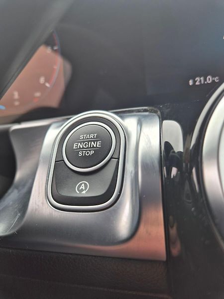 Mercedes-Benz GLB 200D 4MATIC, záruka 7/2027 neb - fotka 38 z 42