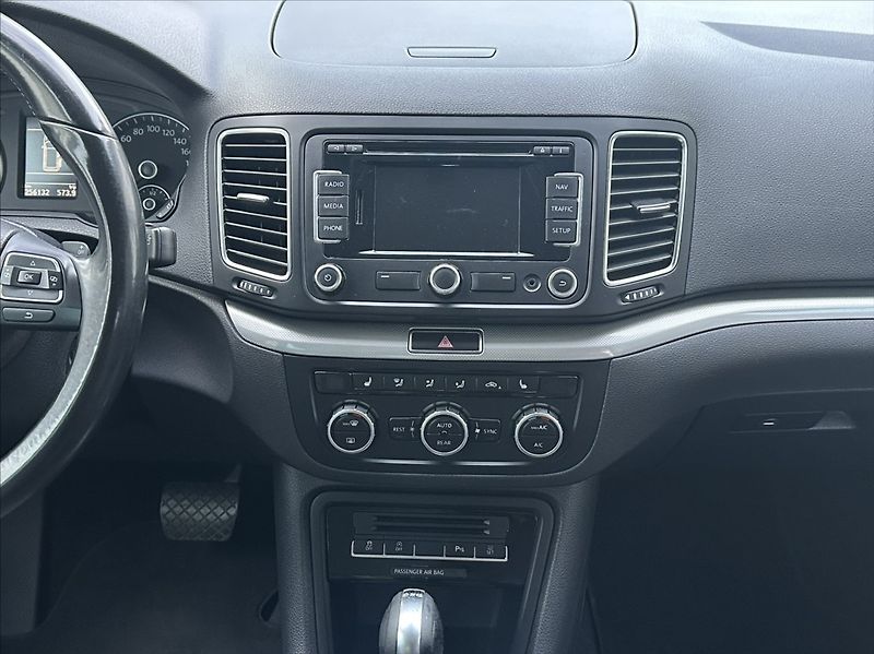 Volkswagen Sharan 2,0 TDI 140PS  Comfortline DSG - fotka 25 z 48