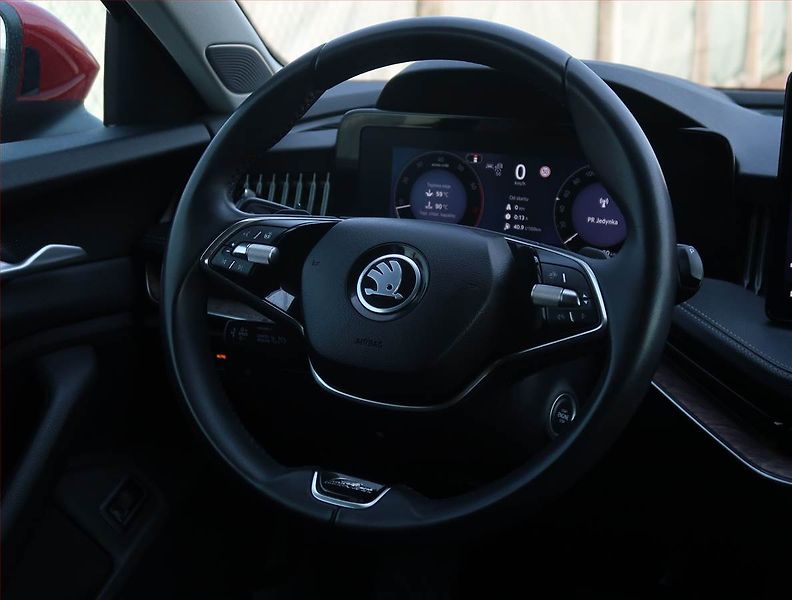 Škoda Superb (2024) 2.0 TSI - fotka 16 z 22