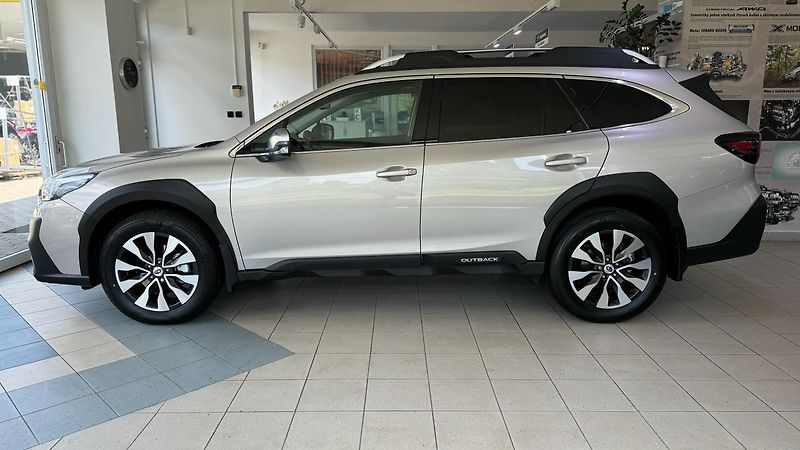 Subaru Outback (2026) výbava Comfort Plus / Touring - fotka 2 z 15