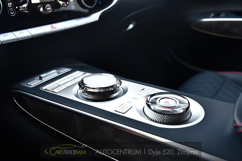 Genesis GV70 2.2CRDi AWD SPORT ZÁRUKA - fotka 37 z 59
