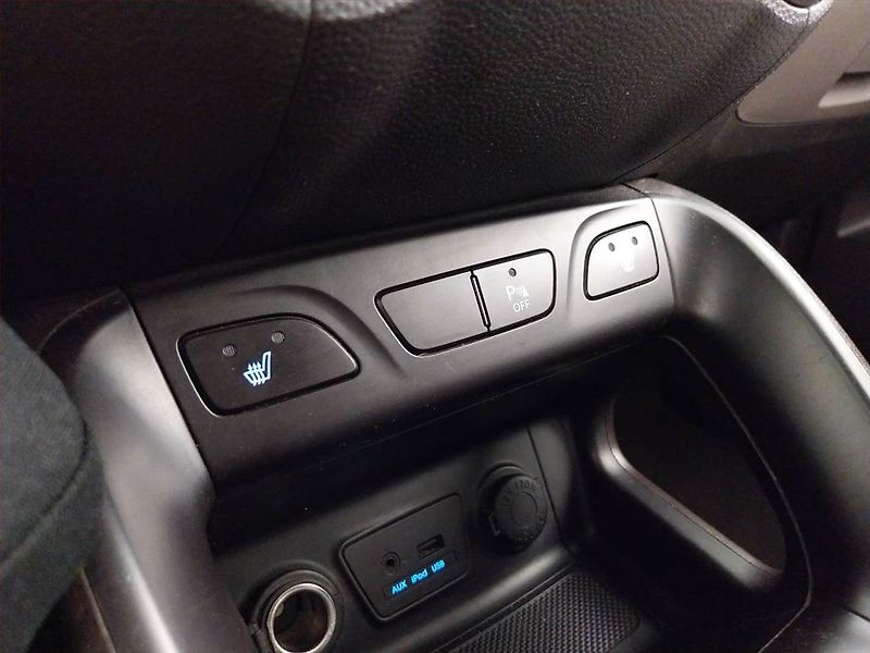 Hyundai ix35 (2011) 2.0 CRDi, 4X4, Tempomat - fotka 19 z 20