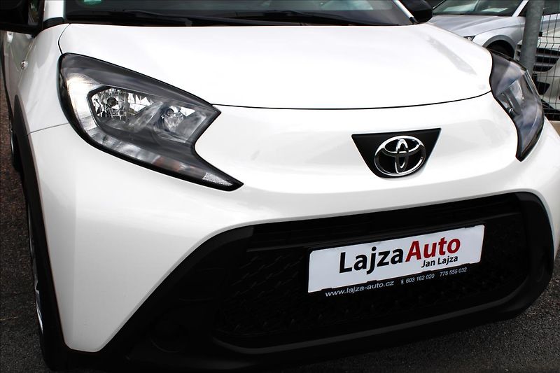 Toyota Aygo 1,0 VVT-i Comfort - fotka 4 z 31