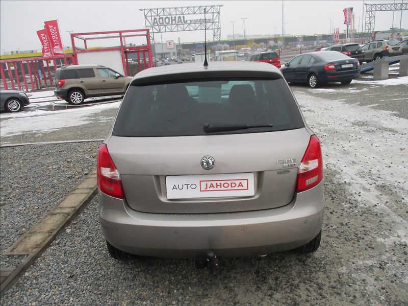 Škoda Fabia 1,2 TSI, DSG,aut.klima,servis, - fotka 7 z 38