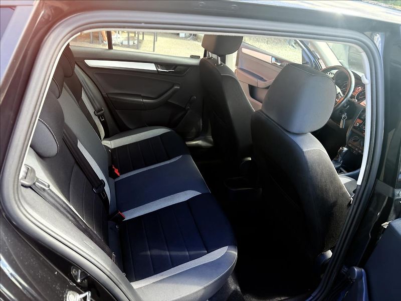 Škoda Rapid 1,0 TSi  STYLE 1.Majitel ČR - fotka 20 z 26