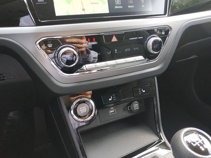KGM Korando 1.5T, SMART,2WD, MT, SKLADEM - fotka 23 z 28