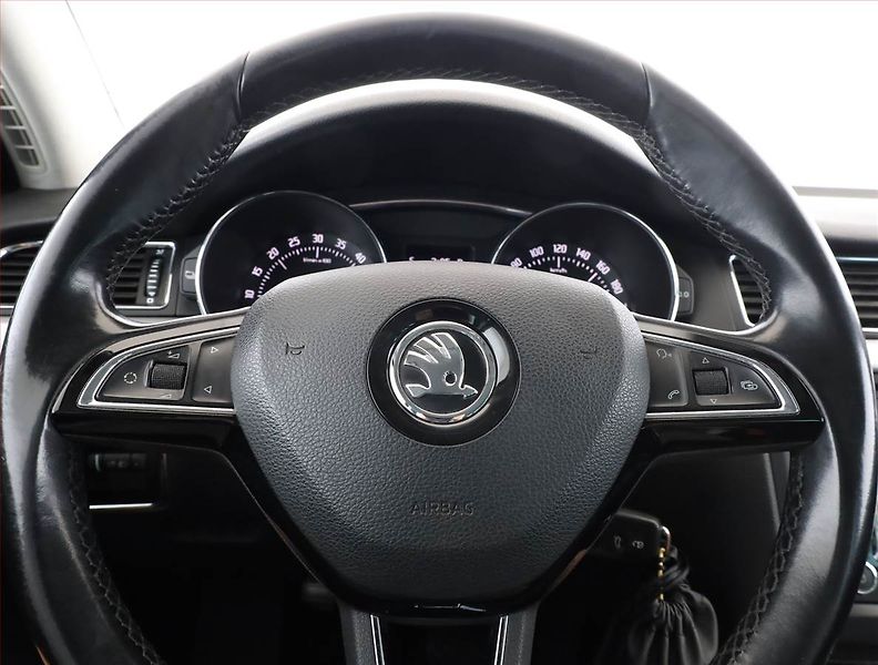 Škoda Superb (2013) Ambition 2.0 TDI, Automat - fotka 8 z 17