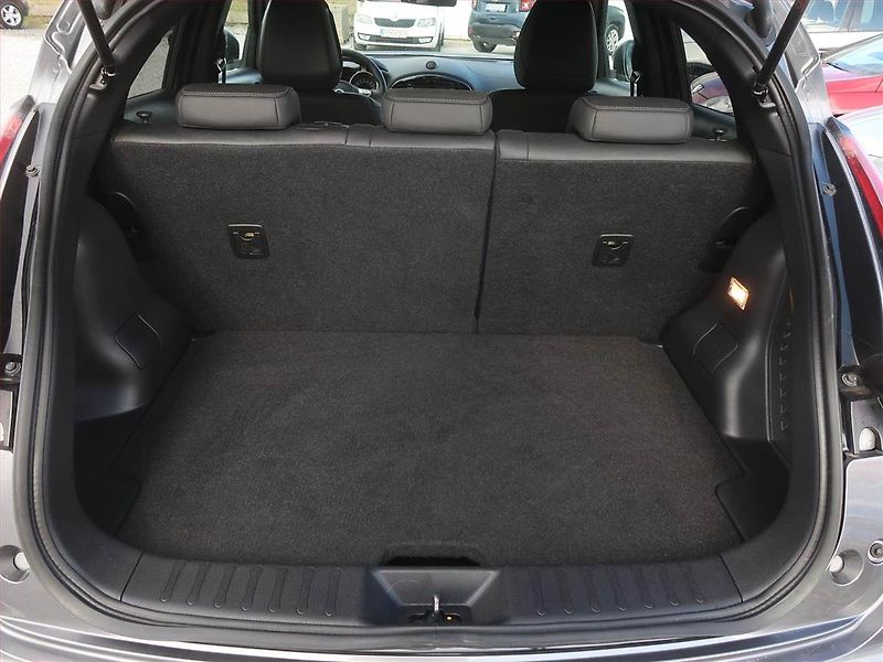 Nissan Juke (2019) 1.6 i, Kůže, Navi, Tempomat - fotka 14 z 18
