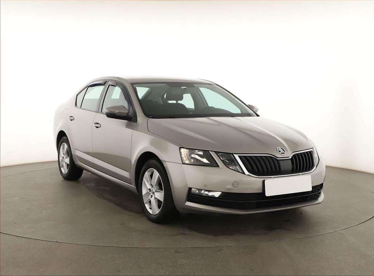 Škoda Octavia Ambition 1.6 TDI, Automat