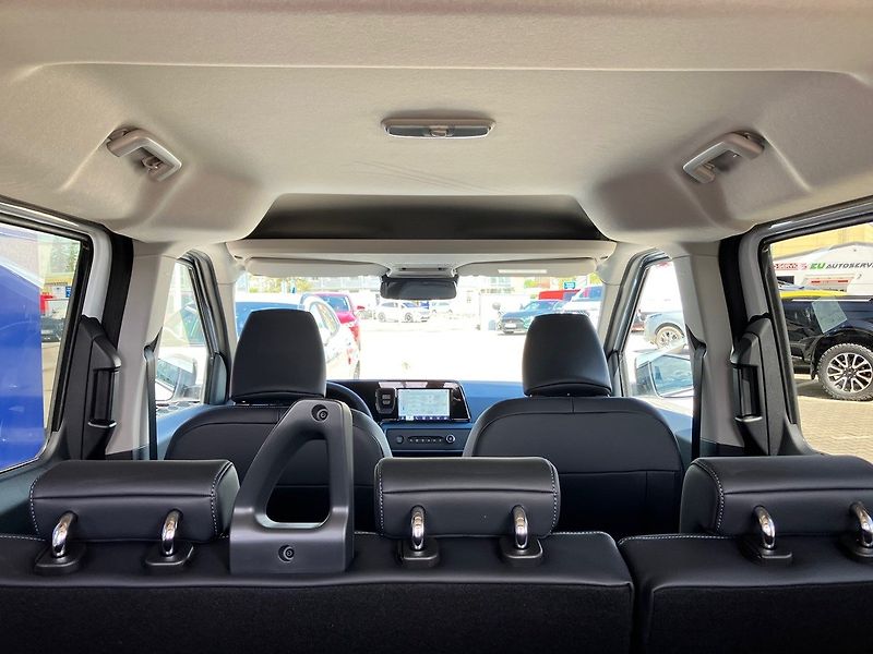 Ford Tourneo Courier Active, Tourneo, 1.0 EcoBoost - fotka 31 z 35
