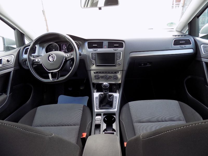 Volkswagen Golf (2016) 1.6TDI/1.Majitel/Klimatizace/ - fotka 21 z 44