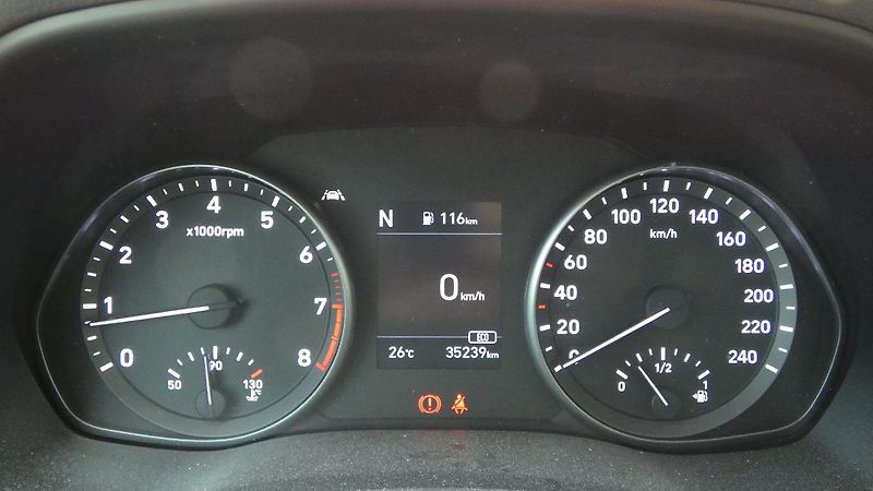 Hyundai i30 Kombi 1.5 T-GDI mHEV Family Co - fotka 13 z 22