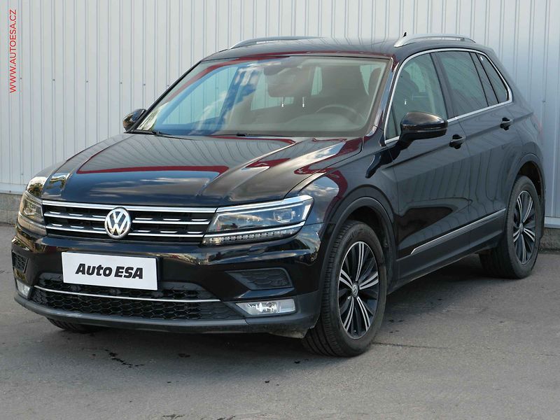 Volkswagen Tiguan (2016) 2.0TDi, Highline, DSG, panor - fotka 3 z 22