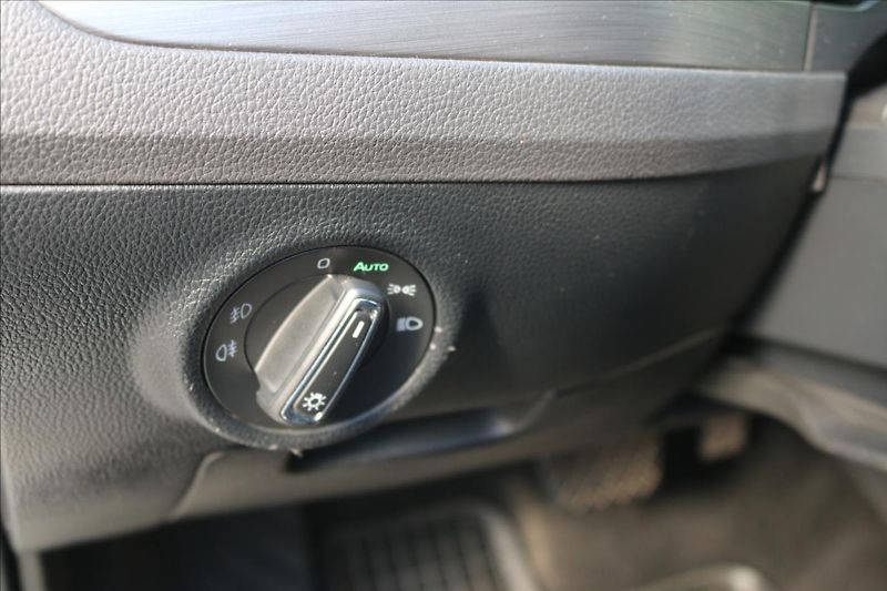 Škoda Superb 2,0 TDi, DSG , 4x4 - fotka 13 z 52