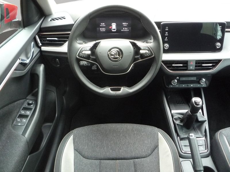 Škoda Scala (2024) 1,0TSi 85kW Top Selection - fotka 6 z 20