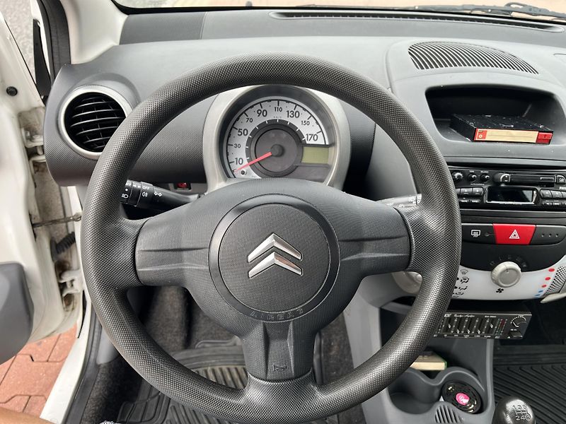 Citroën C1 1.0 i 50 kW - fotka 18 z 25