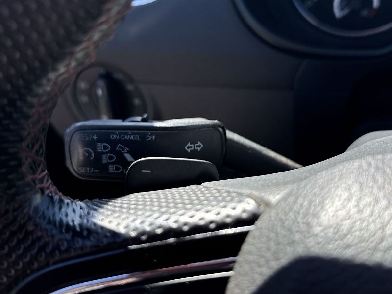 Škoda Octavia (2015) 2.0 TDI DSG RS - fotka 13 z 31