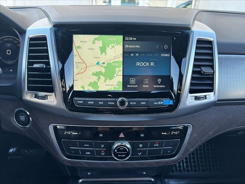 SsangYong Rexton 2,2 E-XDI  E-TRONIC G4 Premium - fotka 16 z 31