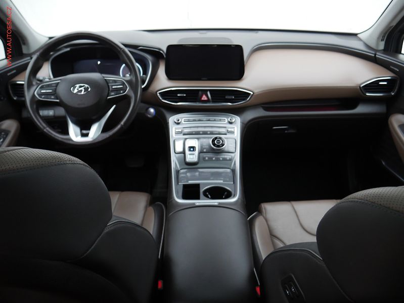 Hyundai Santa Fe (2021) 2.2 CRDi 4x4, 1.maj,ČR, AT - fotka 8 z 20