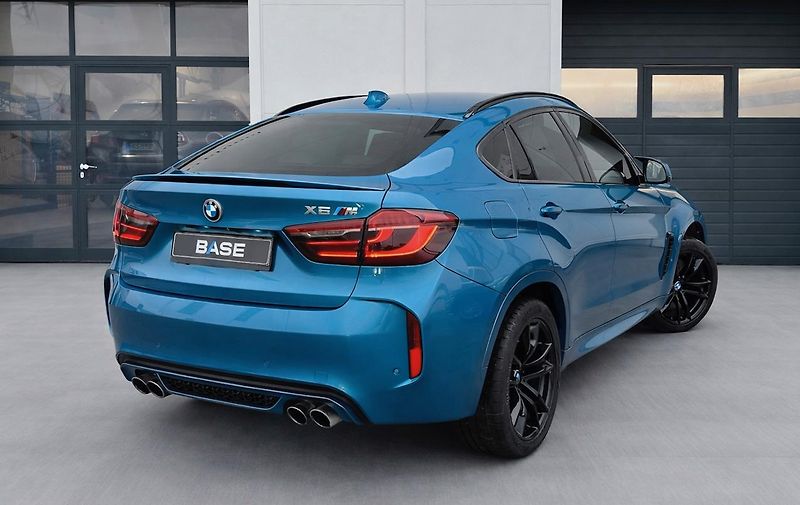 BMW X6 M - fotka 4 z 27