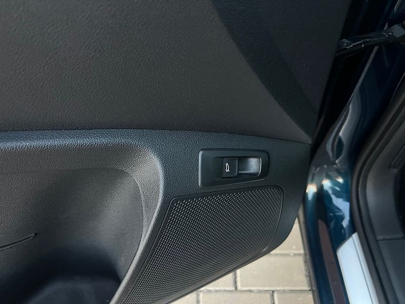 Škoda Karoq (2021) 2.0 TDI-STYLE-P.KAMERA - fotka 14 z 50