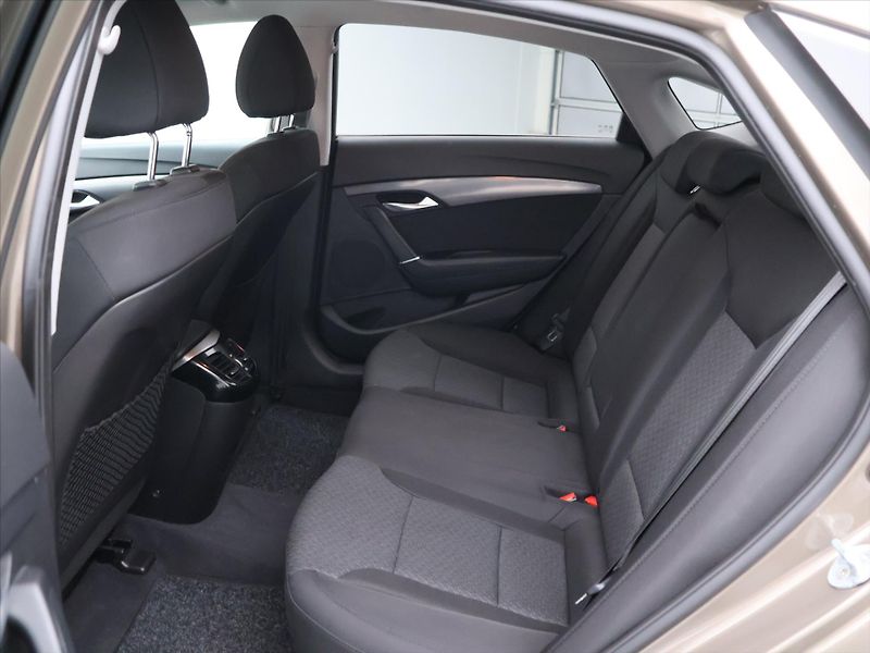 Hyundai i40 1,7 CRDi 100KW CZ - fotka 13 z 32