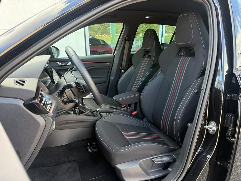 Škoda Kamiq Monte Carlo 1.5 TSI 110kw DSG - fotka 8 z 27