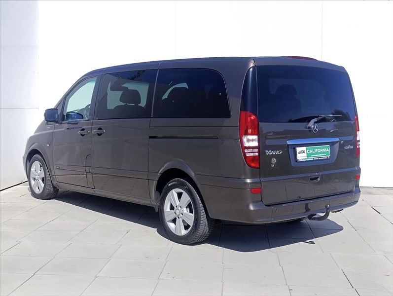 Mercedes-Benz Viano 3,0 CDi Automat SPANÍ 7míst - fotka 10 z 31