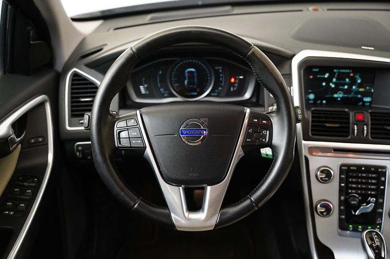 Volvo XC60 - fotka 16 z 25