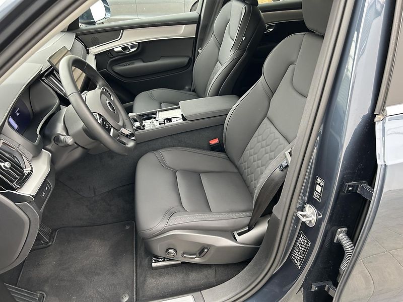 Volvo XC90 2.0 T8 4x4 . - fotka 11 z 28