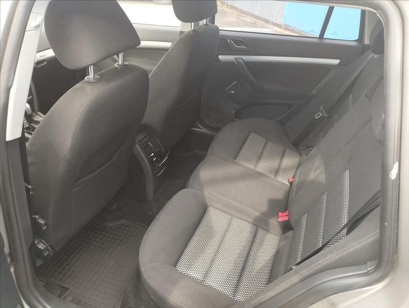 Škoda Octavia 2,0 TDi 103KW Scout 4X4 - fotka 10 z 20