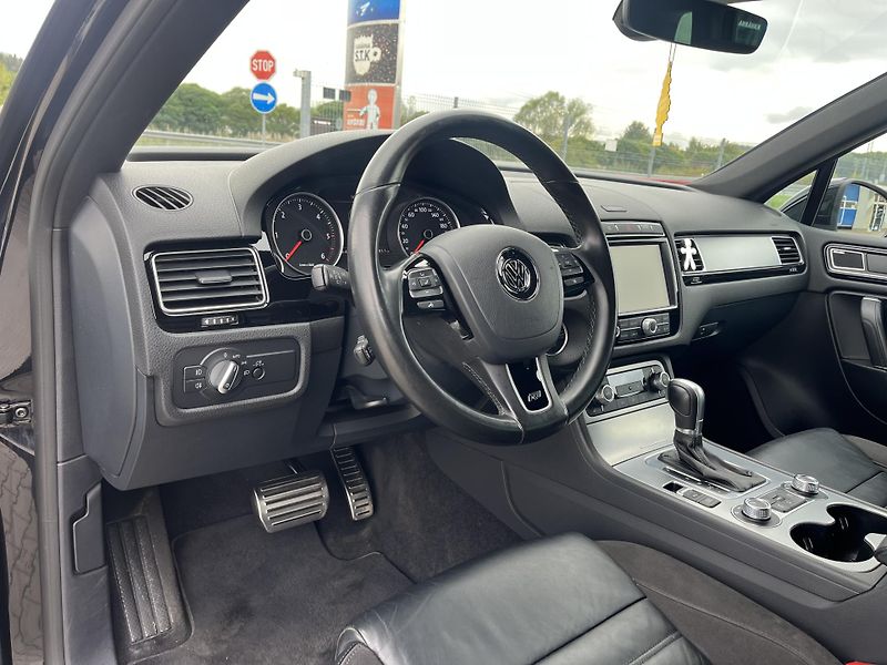 Volkswagen Touareg (2016) V6  3.0TDi  - fotka 11 z 15