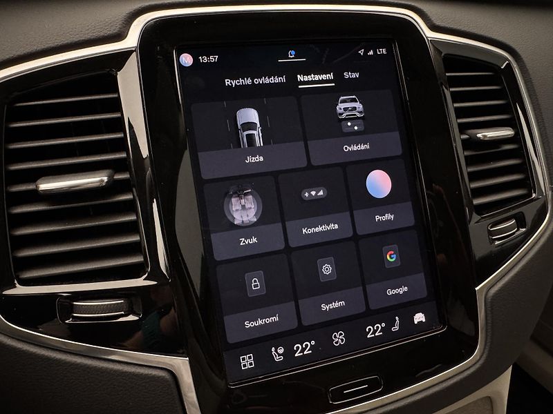 Volvo XC90 B5 AWD ULTIMATE AUT  - fotka 38 z 52