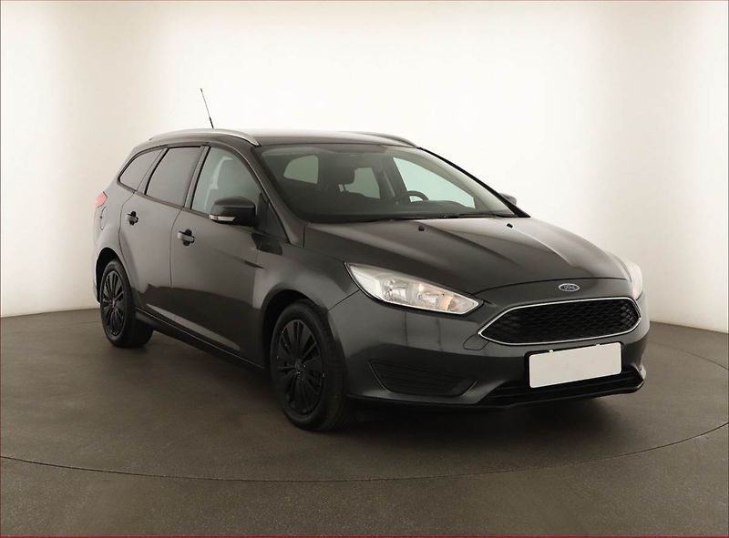 Ford Focus (2016) 1.0 EcoBoost, Vyhř. sedaček - fotografie inzerátu