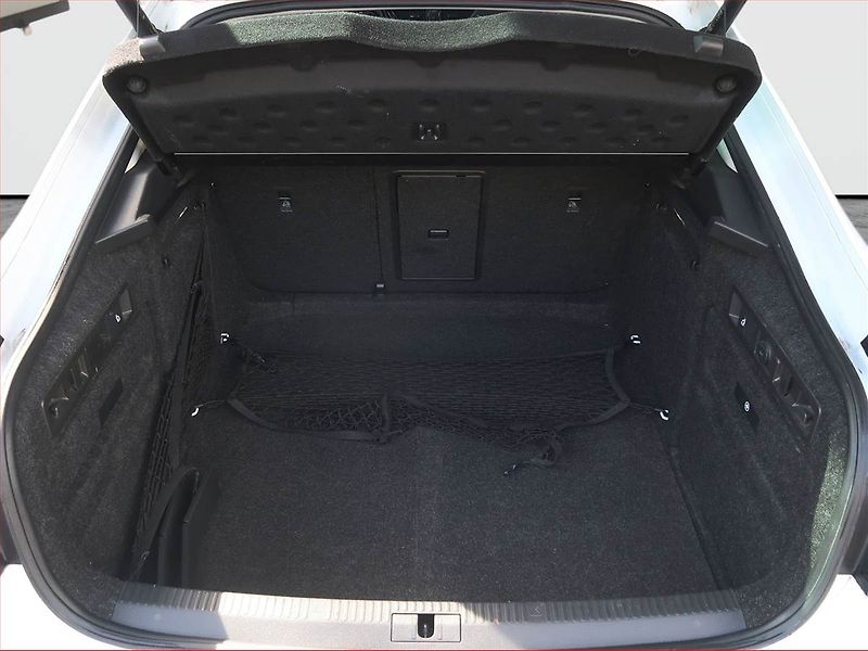 Škoda Superb (2022) Laurin&Klement 2.0 TSI - fotka 14 z 17