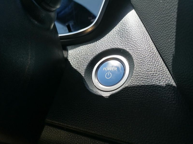 Toyota Corolla (2021) REZERVACE! 2.0 Hybrid - fotka 25 z 30
